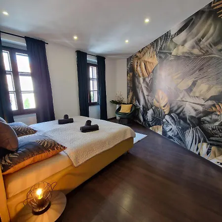 Newpearl Apartman Sopron Exterior photo